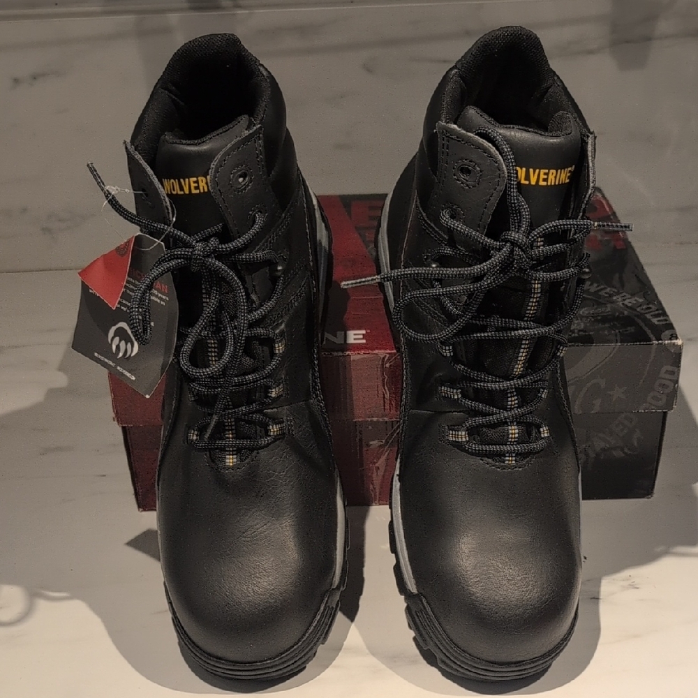 Wolverine Men's Black Rugged Lace-Up Boots